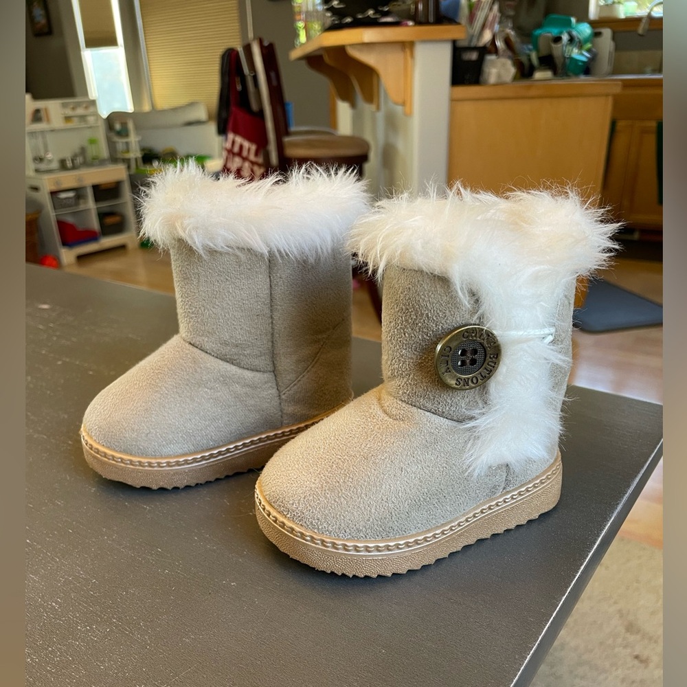 Cozy Tan Faux Fur Toddler Boots